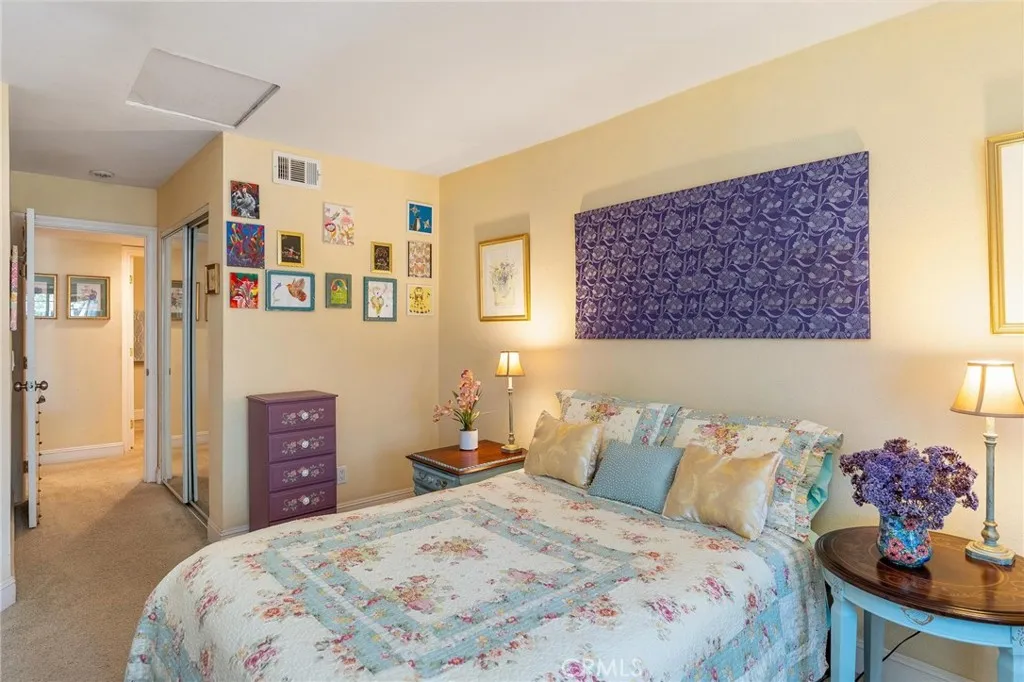Photo #17: SW25143498 Listing: Photo #17