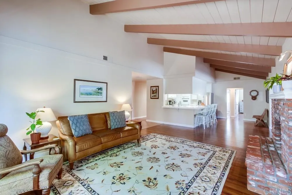 https://cdn.realtyfeed.com/cdn/127/306477458/9fd63a9f3c6bc5bd715b9c234b59ed98.webp