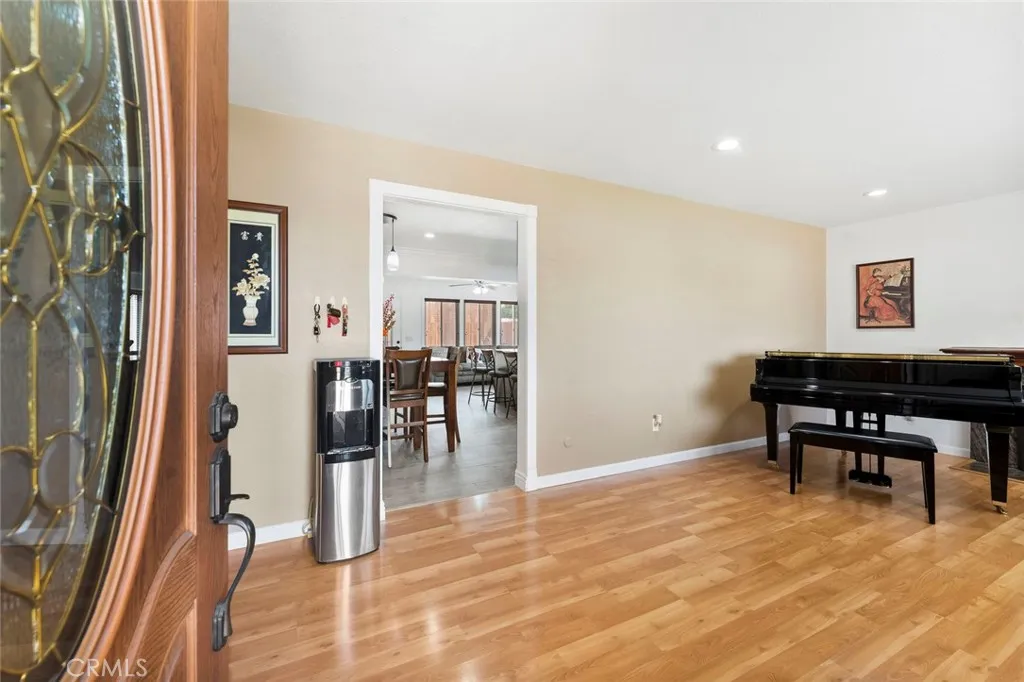https://cdn.realtyfeed.com/cdn/127/306477459/8c5fc8189a17ae3cf723942db4f36f2f.webp