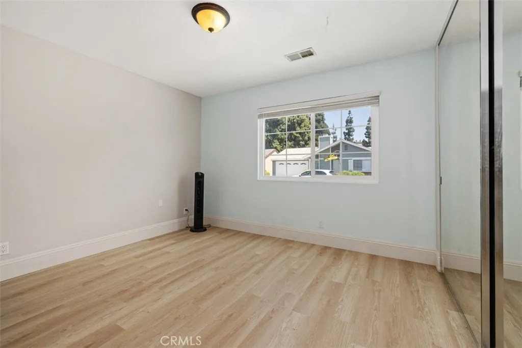https://cdn.realtyfeed.com/cdn/127/306477518/9a65d1085d9d364c7e7ee5de23567839.webp