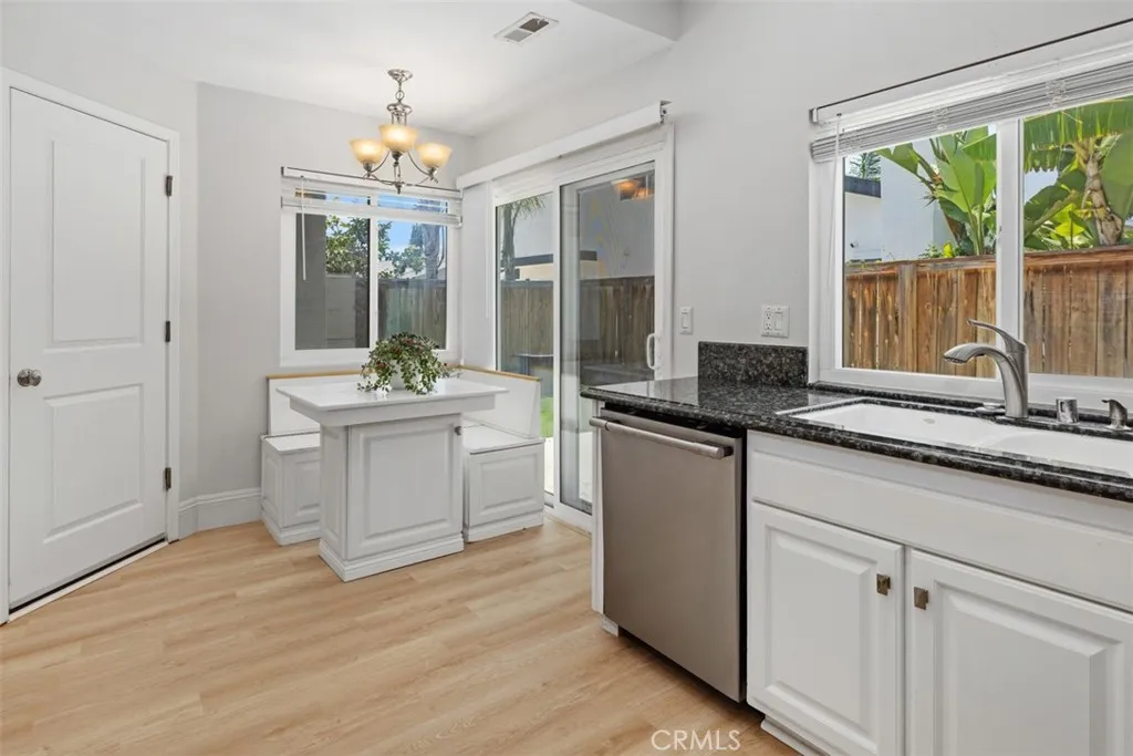 https://cdn.realtyfeed.com/cdn/127/306477518/bc672f016a9ed808041d38dc5fd5fdff.webp