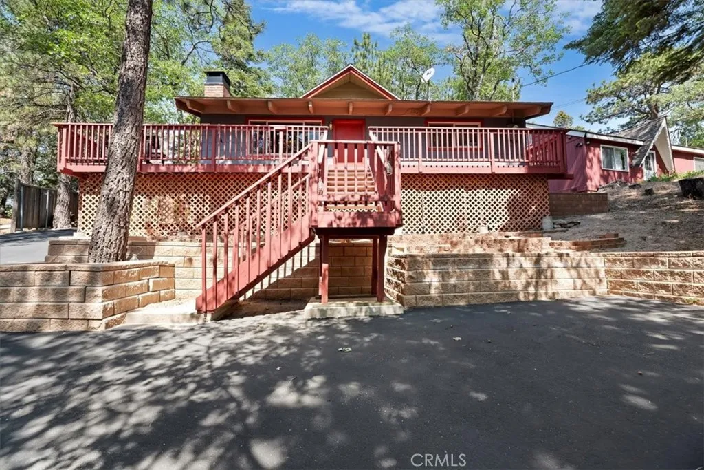 732 Tulip Drive, Green Valley Lake, CA 92341