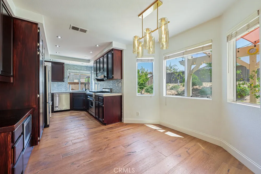 https://cdn.realtyfeed.com/cdn/127/306477814/88f57d417af58b9e8ff2711b594cbae0.webp
