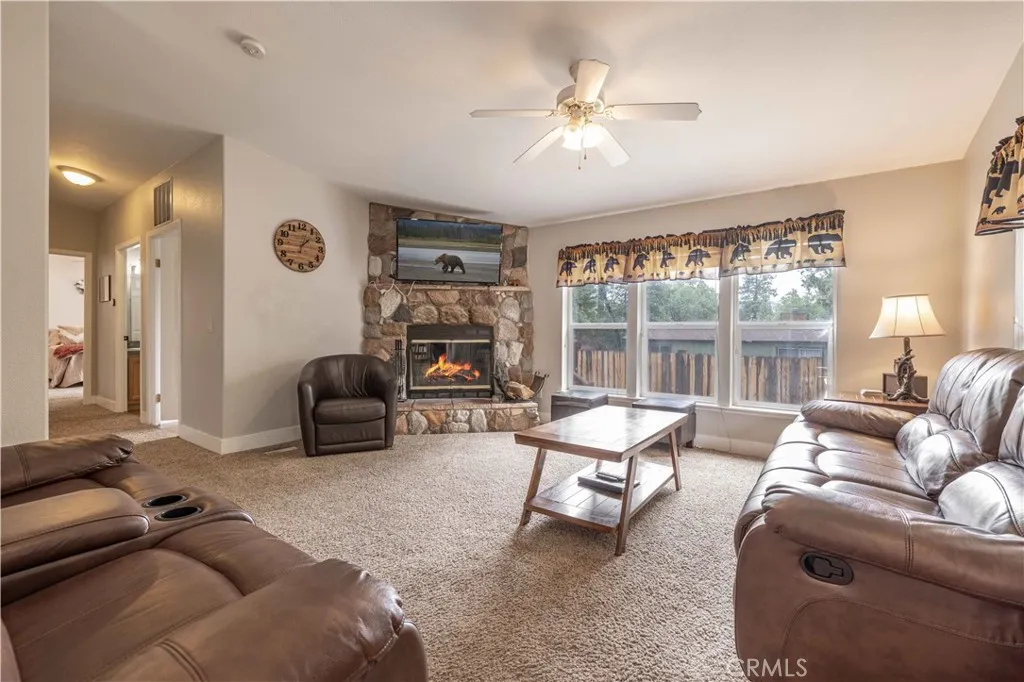 Sugarloaf, CA 92386