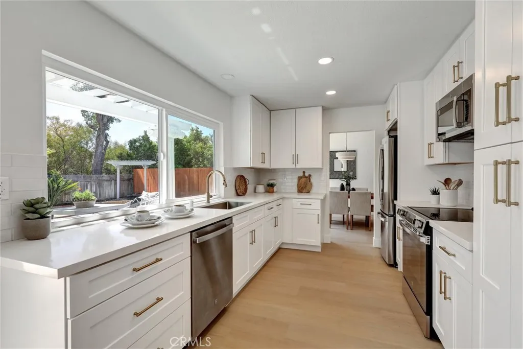 https://cdn.realtyfeed.com/cdn/127/306478127/6eeb2934b0011e80e8d35eabfd4ff9f8.webp