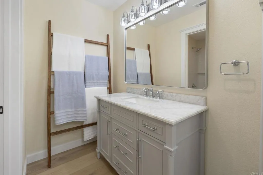 https://cdn.realtyfeed.com/cdn/127/306478172/88d245323da9e431c1b5d47da8798b7a.webp