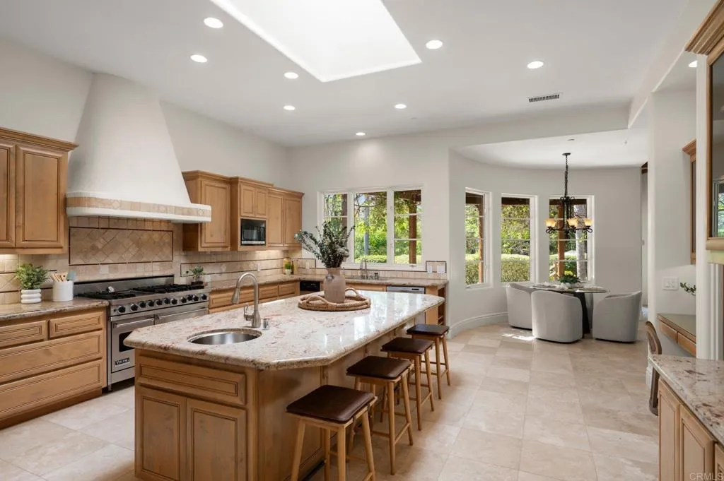 https://cdn.realtyfeed.com/cdn/127/306478227/037e1e6067a8b1da65ad0a9fbf836d38.webp