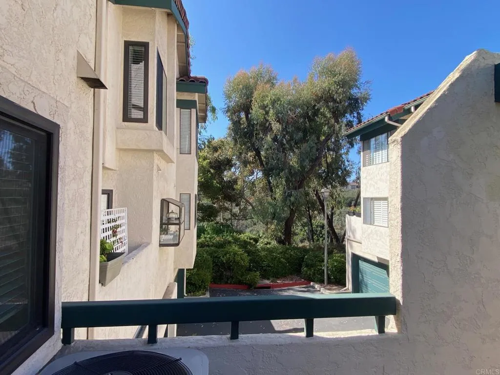 https://cdn.realtyfeed.com/cdn/127/306478371/5043932f0c5dcc7f7eb0ac46c9f1c14f.webp