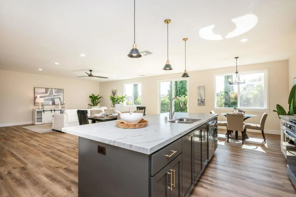 https://cdn.realtyfeed.com/cdn/127/306478392/3d64f3d6a6b06d31d4080ebfcd3dc452.webp
