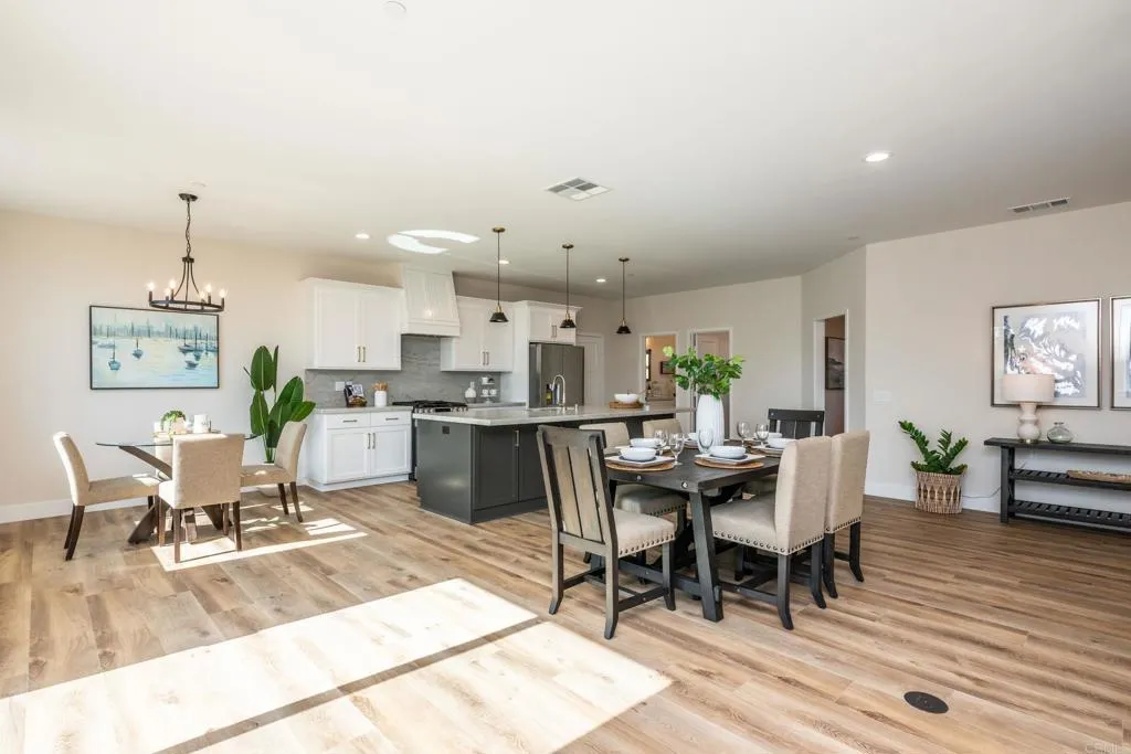 https://cdn.realtyfeed.com/cdn/127/306478392/53955c693b9fe295c99e15456d8adb56.webp