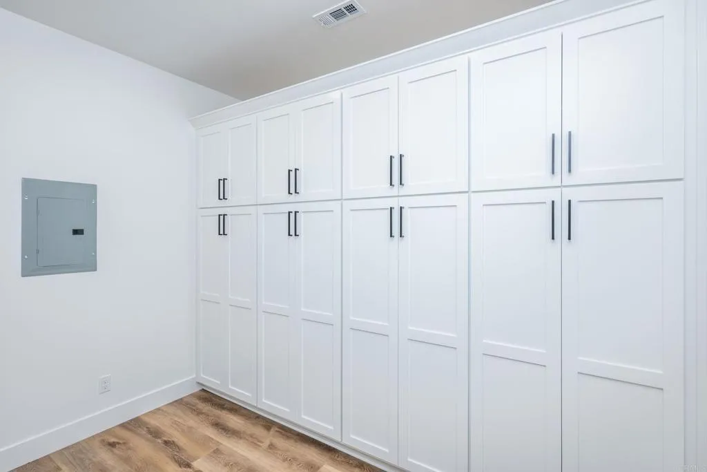 https://cdn.realtyfeed.com/cdn/127/306478392/78f5631d8b752c3e3780ffb7e63deaa8.webp