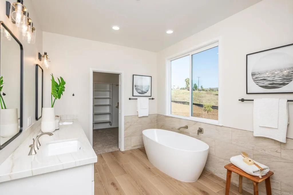 https://cdn.realtyfeed.com/cdn/127/306478392/e5224c2221973ea9500b3db3c5d85d79.webp