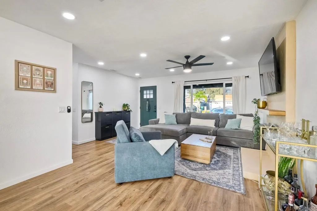 https://cdn.realtyfeed.com/cdn/127/306478393/441756c408e56d69f51c097370825759.webp