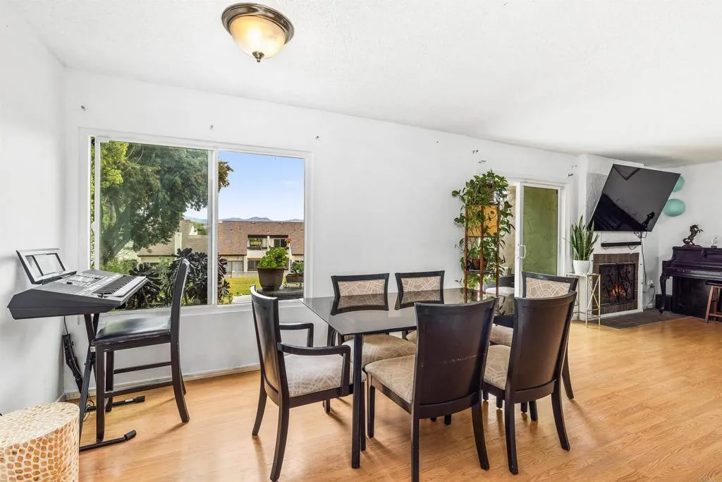 https://cdn.realtyfeed.com/cdn/127/306478430/3dd259d5590d2097efb2722bcc19d079.webp