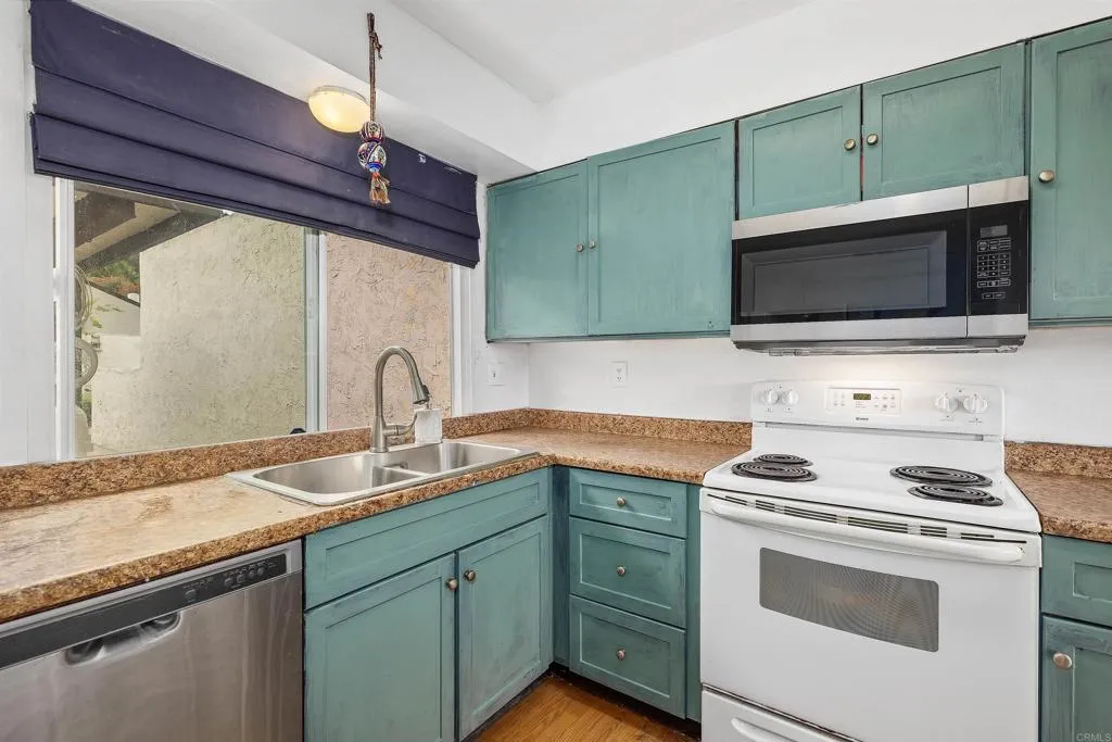 https://cdn.realtyfeed.com/cdn/127/306478430/98a3a9e1bdecf9dad79f1576132a674c.webp