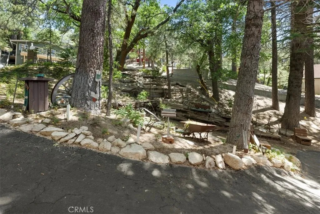 33019 Juniper Lane, Green Valley Lake, CA 92341 - Photo 4 of 42, Green Valley Lake, CA