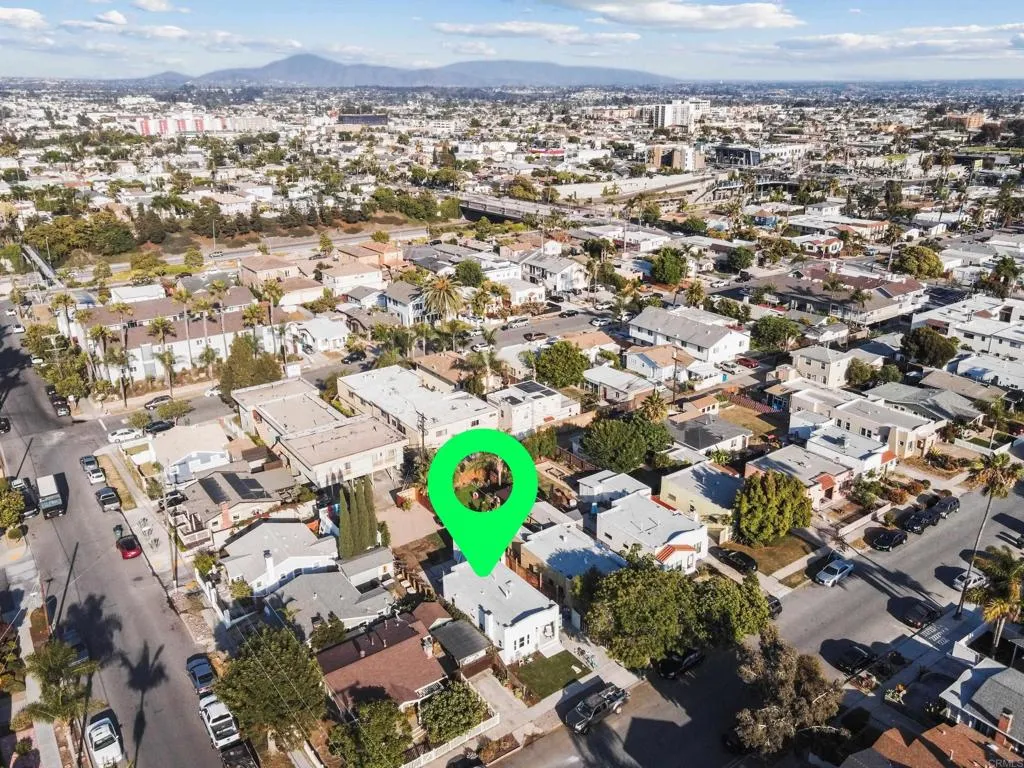 https://cdn.realtyfeed.com/cdn/127/306478503/7553f49b5e81353c77cc5fd5cbfe01e7.webp