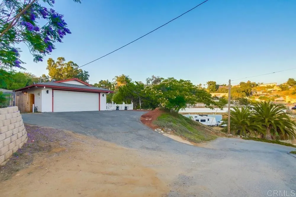 https://cdn.realtyfeed.com/cdn/127/306478567/60e7707f195dc5872f5d5cc3dcc9ce81.webp