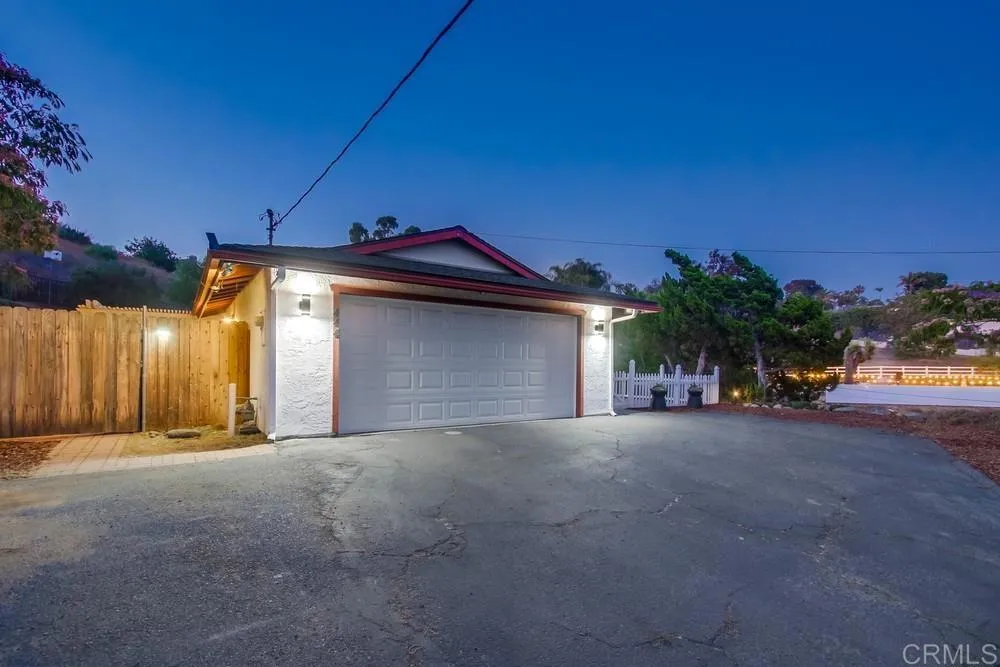 https://cdn.realtyfeed.com/cdn/127/306478567/90ac26f73dd7902cf07f901ef75c3735.webp