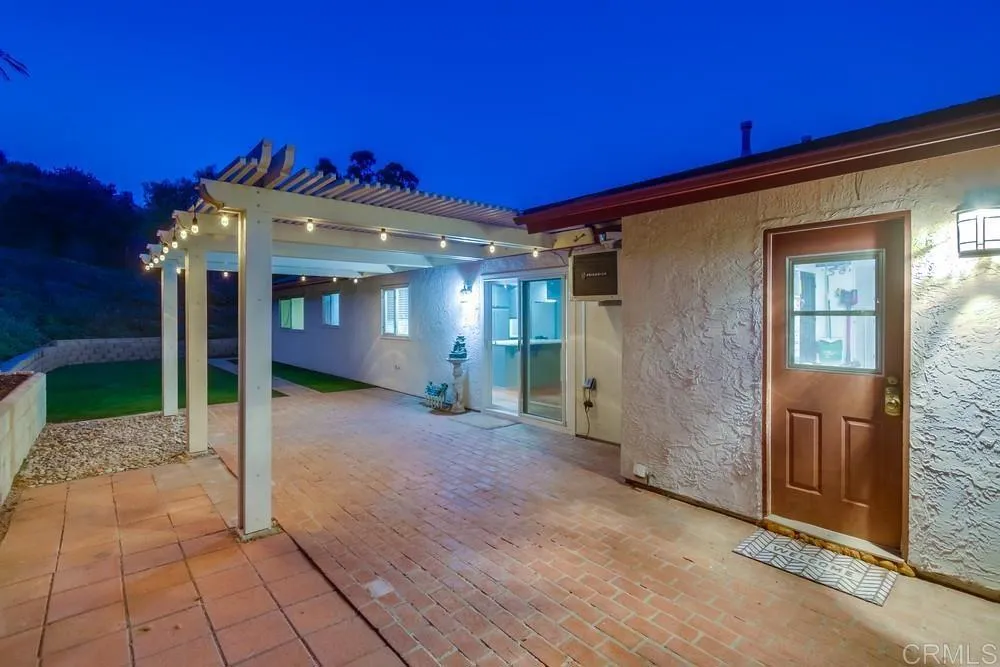 https://cdn.realtyfeed.com/cdn/127/306478567/fe4d5440e447876e2b5d256b9ef971cc.webp