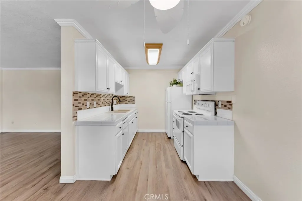 Photo #6: SW25144324 Listing 