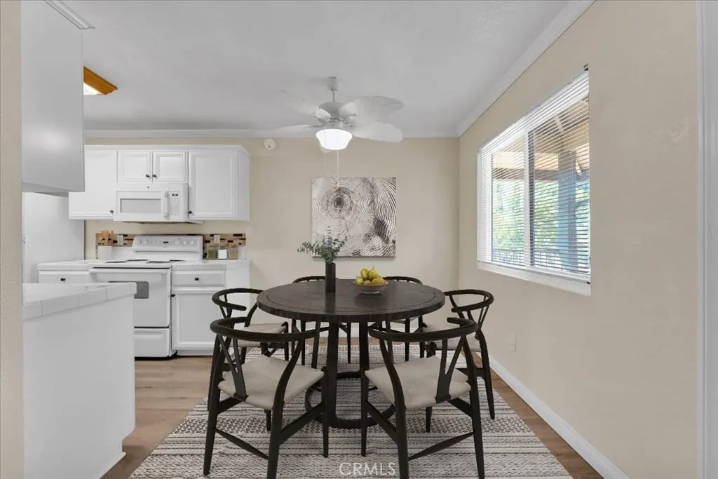 https://cdn.realtyfeed.com/cdn/127/306478721/52e6b20630799ec59229846873f9ef9e.webp