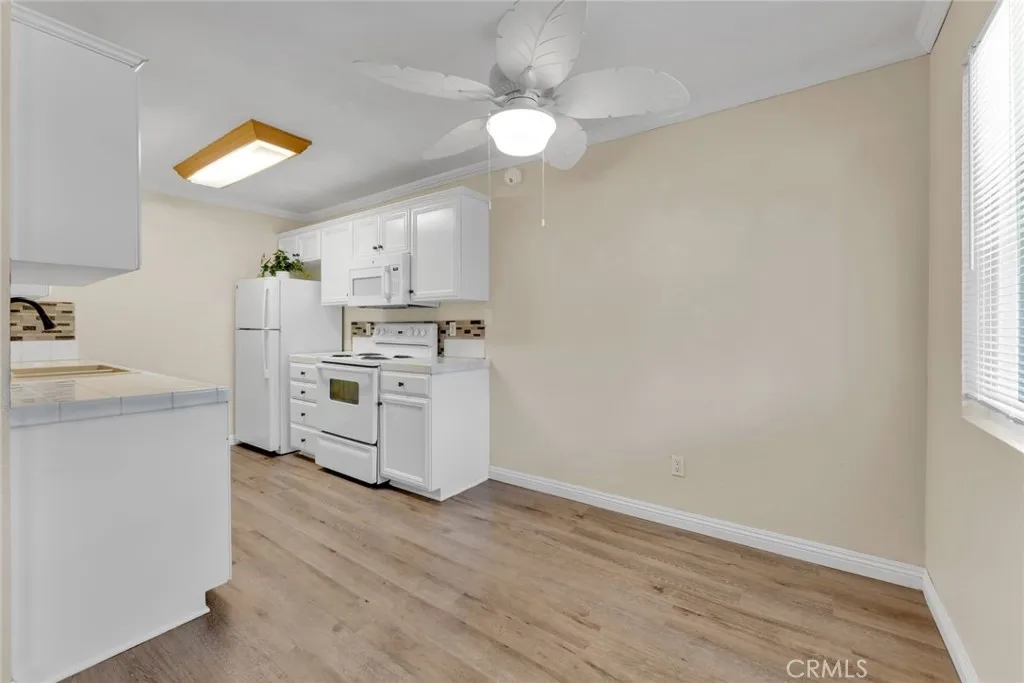 https://cdn.realtyfeed.com/cdn/127/306478721/fa0356cca257b198f370d2fbeeb4996b.webp
