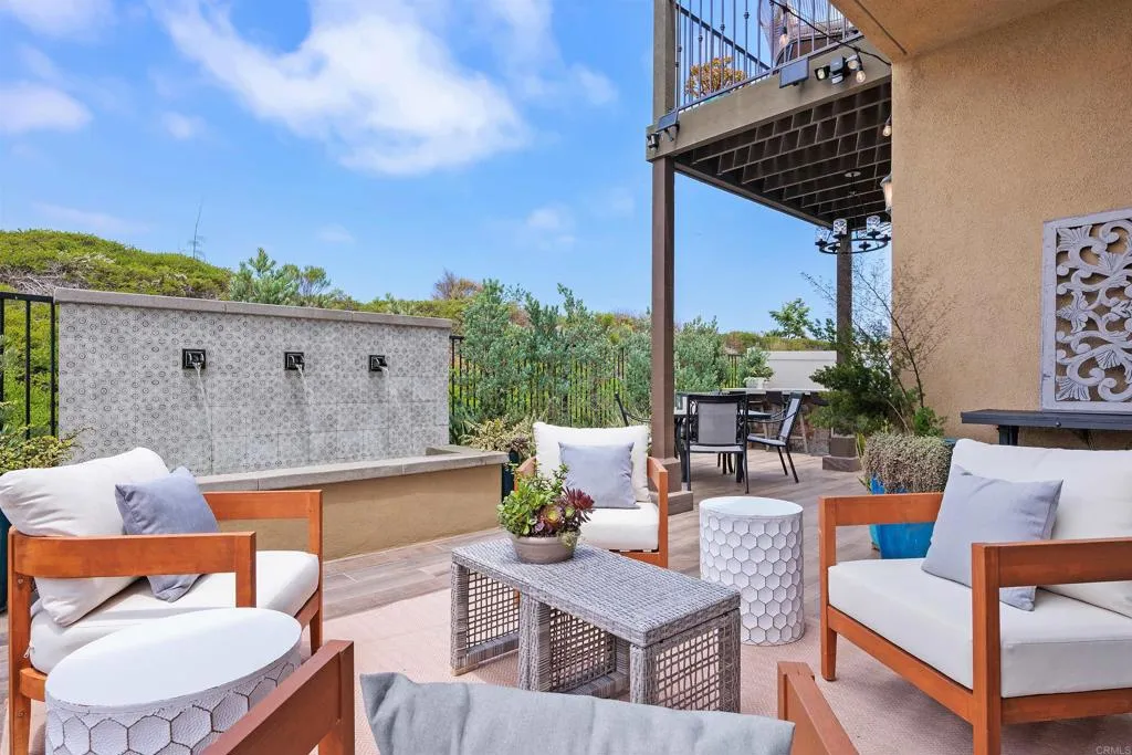 https://cdn.realtyfeed.com/cdn/127/306478999/97a8919740750083128debc3fc8542fd.webp