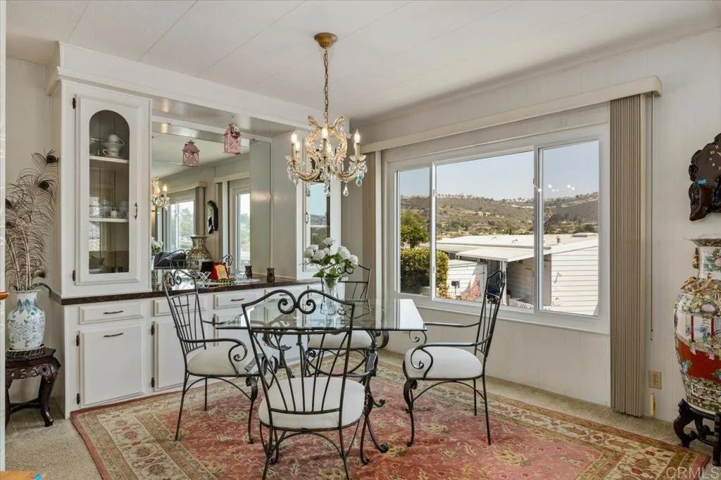 https://cdn.realtyfeed.com/cdn/127/306479040/24f5f9ebac84047bfc1f16df3912b20e.webp