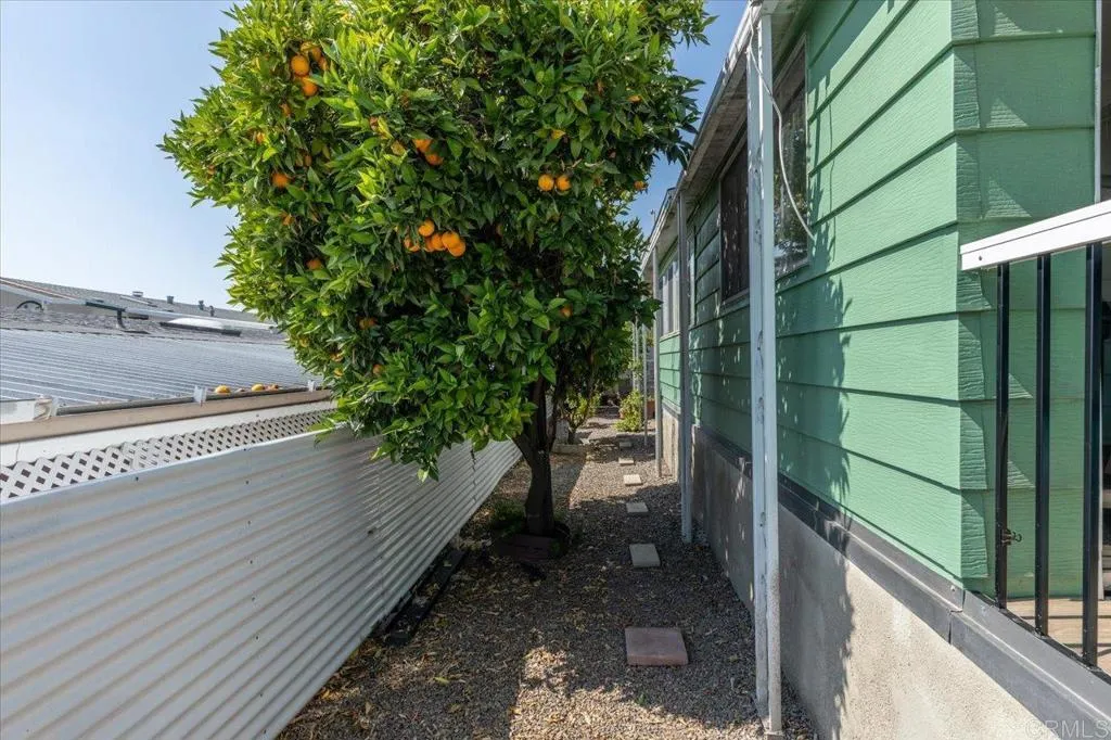 https://cdn.realtyfeed.com/cdn/127/306479040/cfdf61d0680fae5184dd46d1906723d3.webp