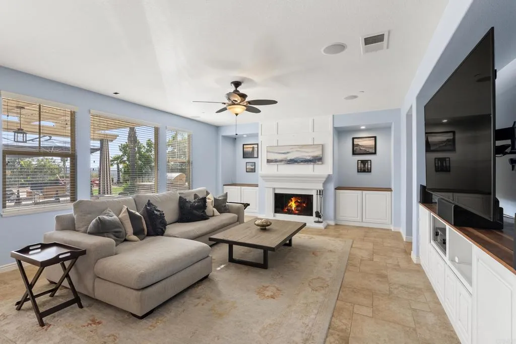 https://cdn.realtyfeed.com/cdn/127/306479042/255ed0b8f73ca492dbe85069a5321da3.webp