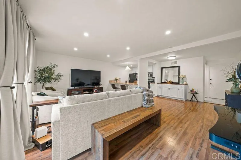 https://cdn.realtyfeed.com/cdn/127/306479114/509499a87cd05a43e81980abb4f7c0c2.webp