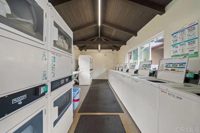https://cdn.realtyfeed.com/cdn/127/306479114/7cd6aaa1dffacdbdb9ffbb13969ccc91.webp