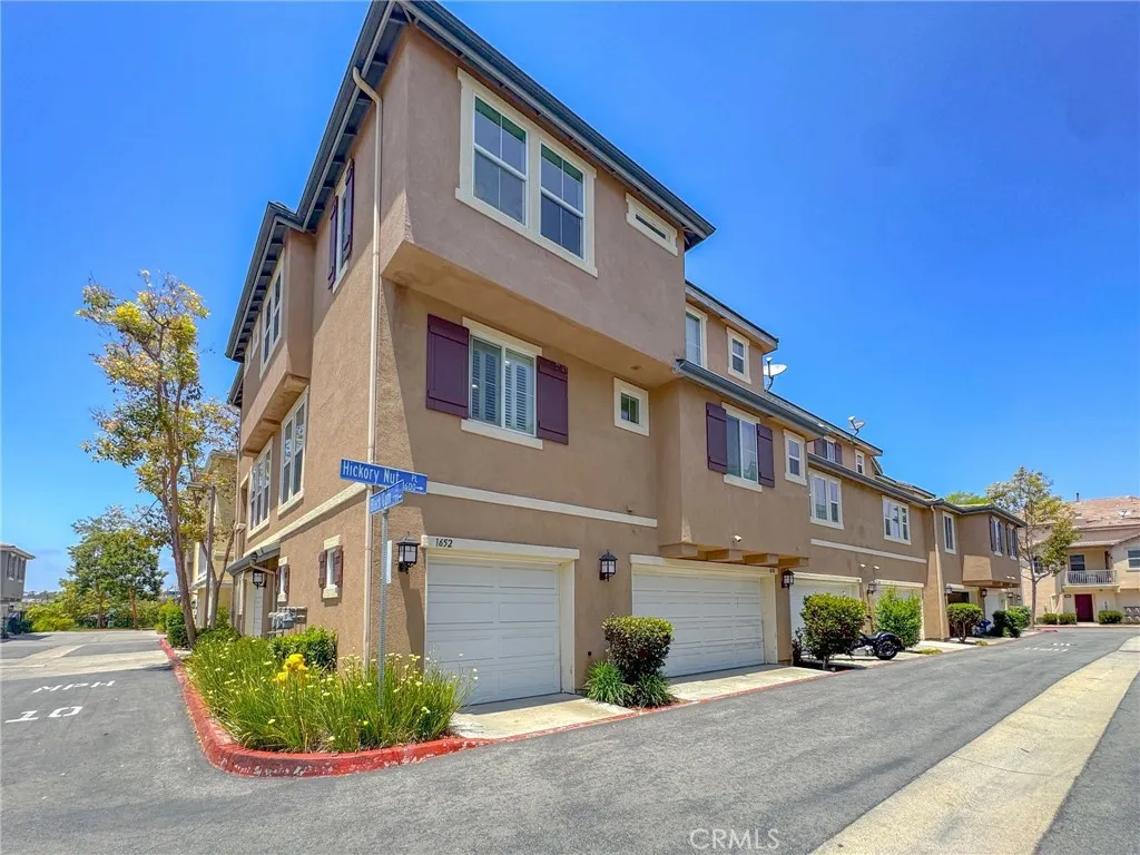Photo #2: OC25144188 Listing 