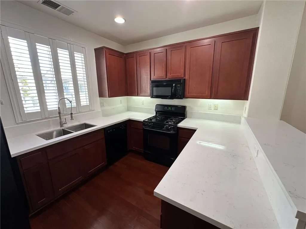 Photo #24: OC25144188 Listing: Photo #24