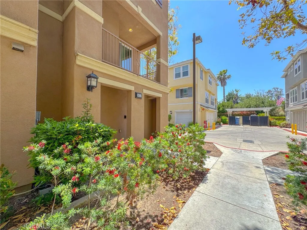 Photo #12: OC25144188 Listing: Photo #12