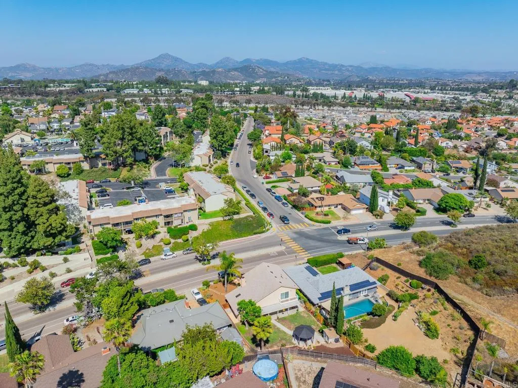 https://cdn.realtyfeed.com/cdn/127/306479175/a7107bfa3346e0a12202210912f6ddd2.webp