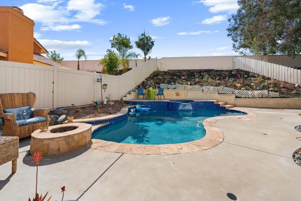 https://cdn.realtyfeed.com/cdn/127/306479191/f9ed21936124d056c7681d0cad75d959.webp