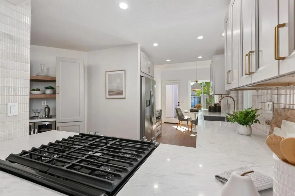 https://cdn.realtyfeed.com/cdn/127/306479194/380cfb794a4600ec944ffc33c5d9bda8.webp