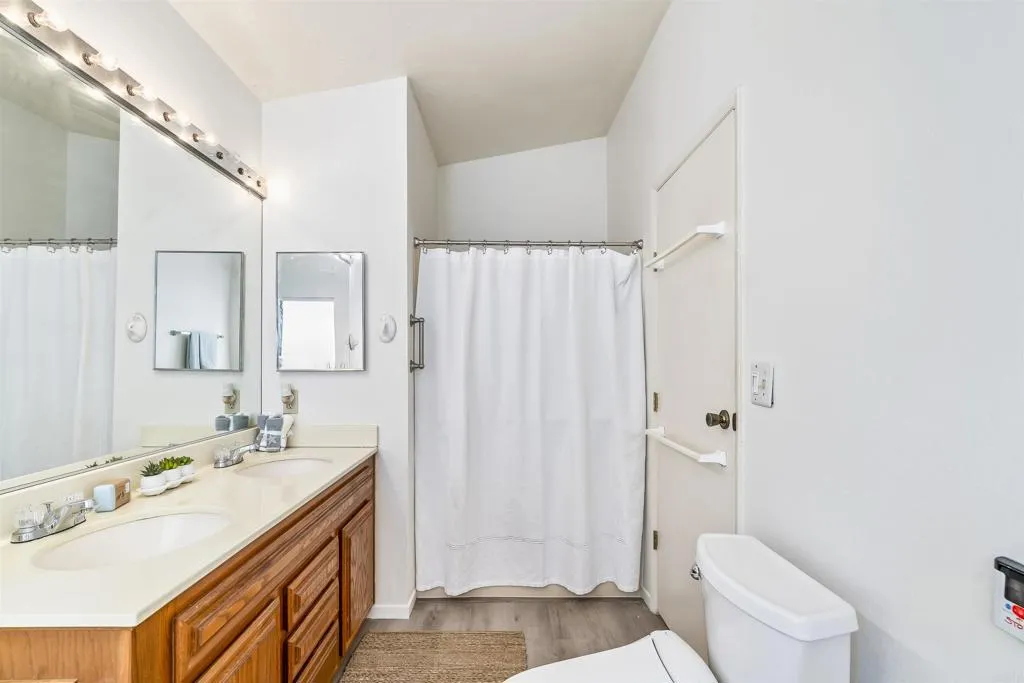 https://cdn.realtyfeed.com/cdn/127/306479265/2d2ca285697b919f45d57e23e753c3e5.webp