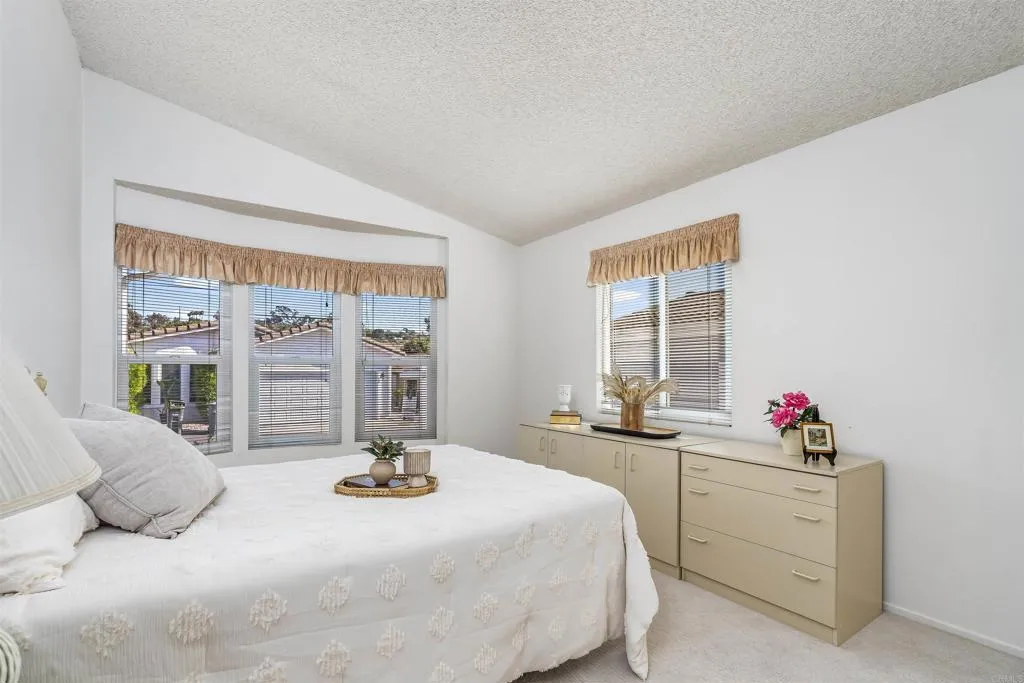 https://cdn.realtyfeed.com/cdn/127/306479265/7e4a9b20b104676aa40f75b4e5bdde57.webp