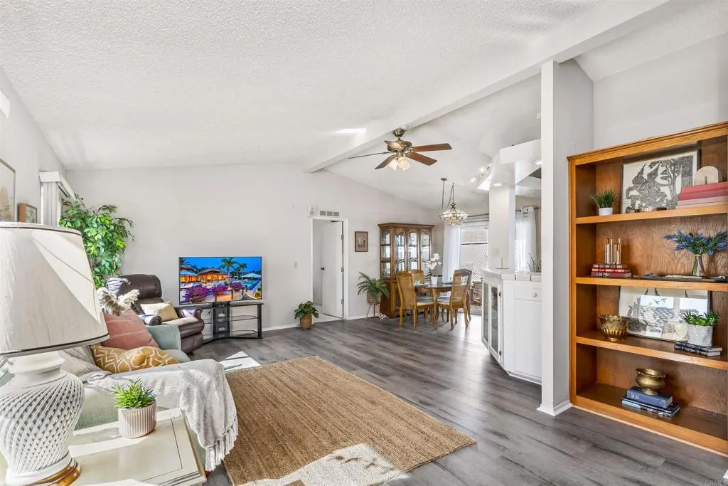 https://cdn.realtyfeed.com/cdn/127/306479265/b05bec1ea97a0b924ebbd80dd9ba0a93.webp