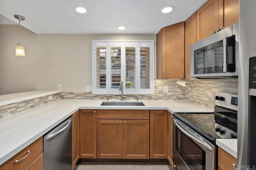 https://cdn.realtyfeed.com/cdn/127/306479297/10655a0213cc529592ad09472822cee1.webp