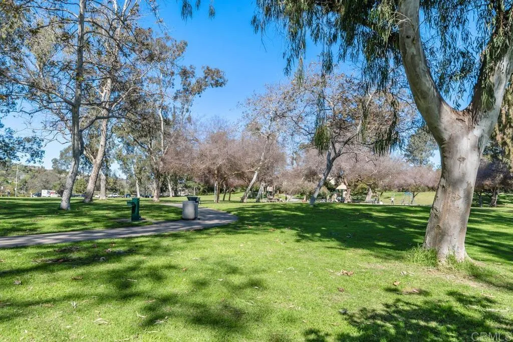 https://cdn.realtyfeed.com/cdn/127/306479297/52c5fd4cb5b6ed7fd7c13191309ae3d2.webp