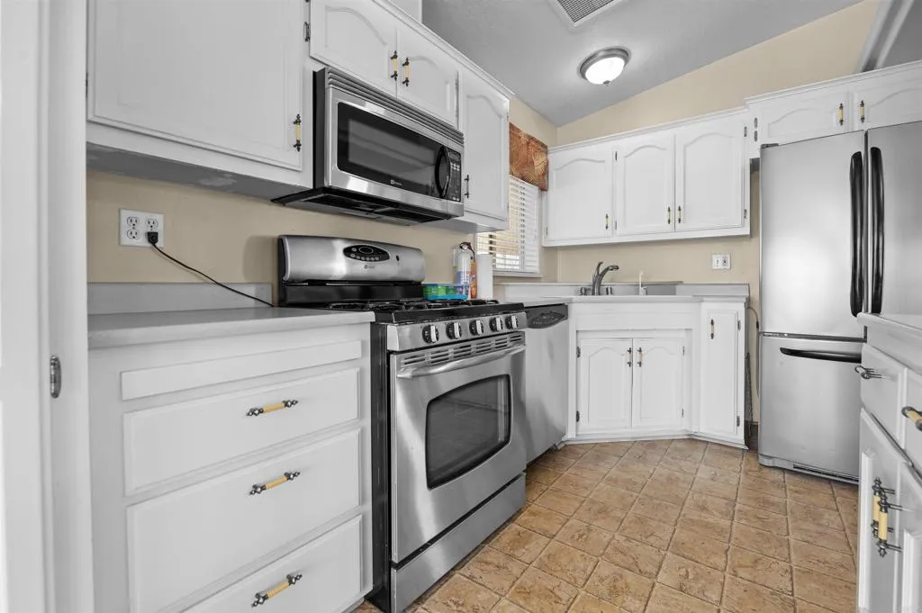 https://cdn.realtyfeed.com/cdn/127/306479307/6363aac06867f4c69987b9ac0ee1abb8.webp