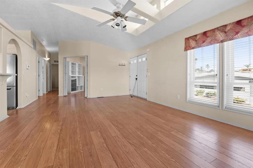 https://cdn.realtyfeed.com/cdn/127/306479307/d23ddbb5a97963ae0d37f203ea7d5449.webp