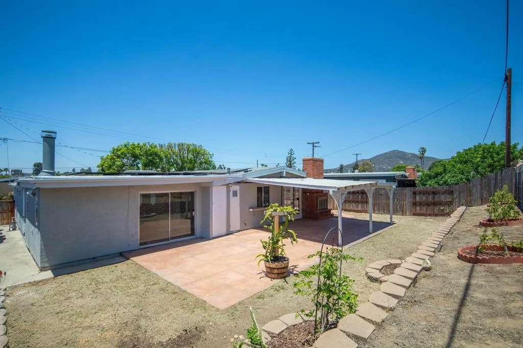 https://cdn.realtyfeed.com/cdn/127/306479309/1960f4b153961a9f623cab6899b2631b.webp