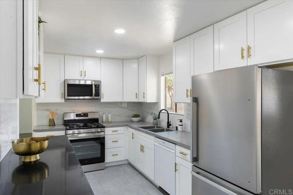 https://cdn.realtyfeed.com/cdn/127/306479325/5674798c9e169fb3b0cbd9235a401197.webp