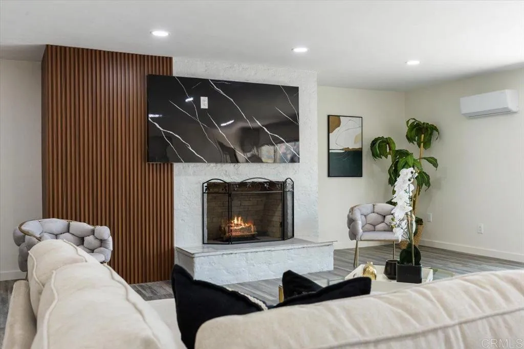 https://cdn.realtyfeed.com/cdn/127/306479325/ebebf69991f8fade3286341488fabfa8.webp