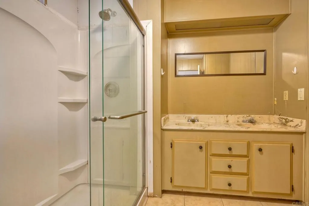 https://cdn.realtyfeed.com/cdn/127/306479340/182796b5684f911c161a2cb15b4fb9c6.webp